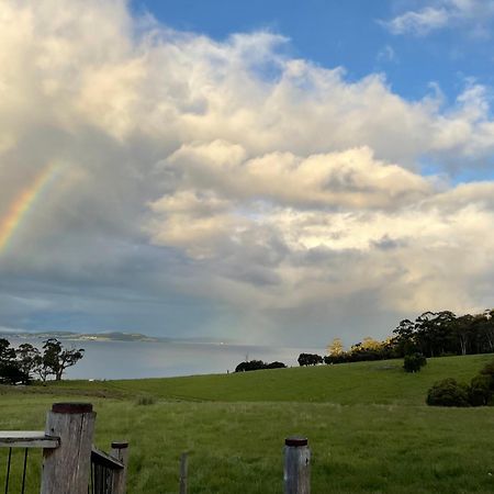 The Woolshed And Farmhouse Blue, Bruny Island Barnes Bay Екстериор снимка