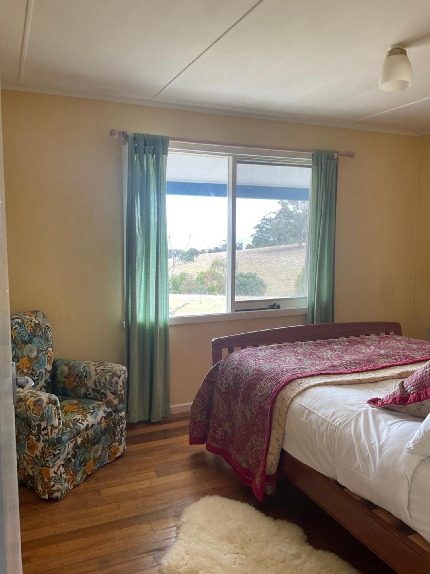 The Woolshed And Farmhouse Blue, Bruny Island Barnes Bay Екстериор снимка